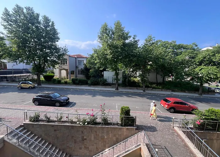 Julia Vigo Panorama Apartments