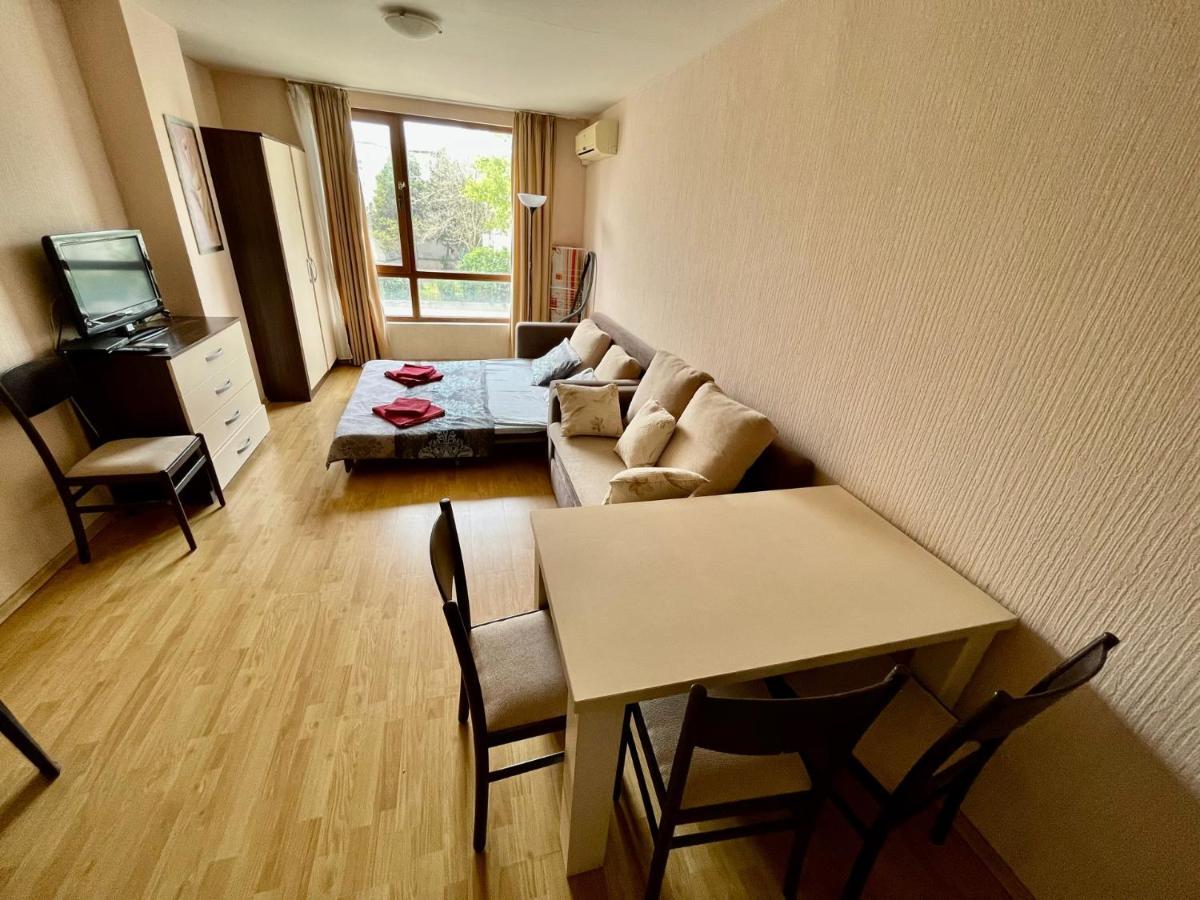 Julia Vigo Panorama Apartment Nesebar