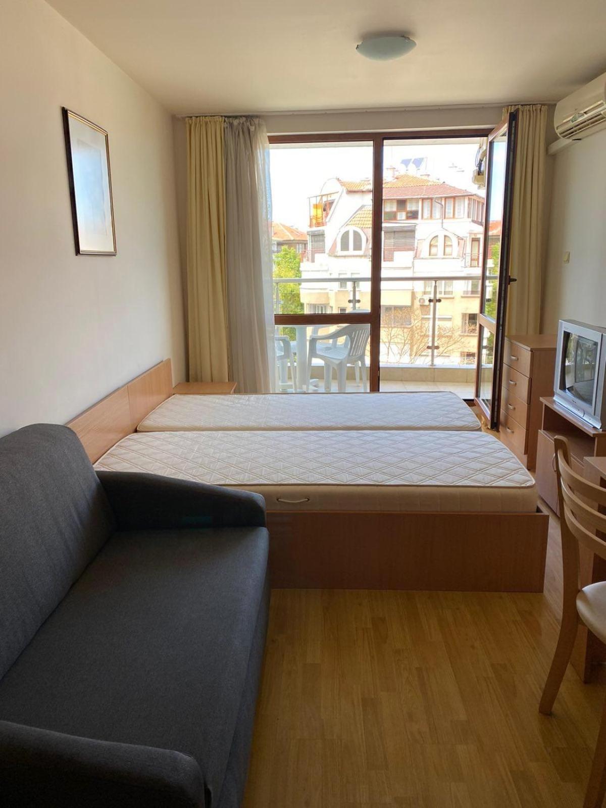 Julia Vigo Panorama Nesebar